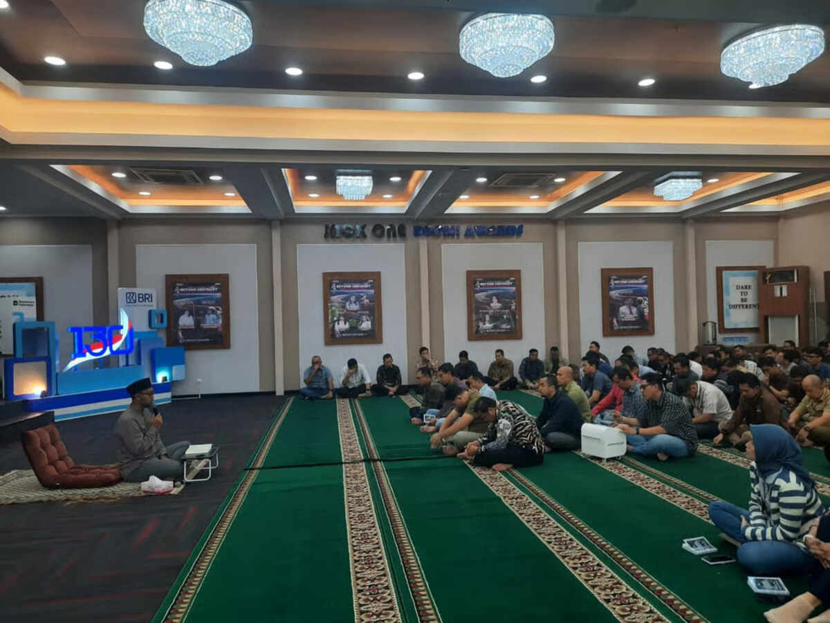 BRI Region 6/Jakarta 1 Rutin Gelar Pengajian Jumat Pagi, Perkuat Nilai Spiritual dan Kebersamaan Pekerja